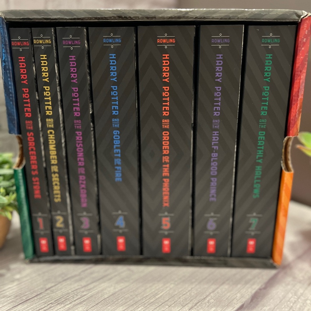 Harry Potter Book Set by Rowling
